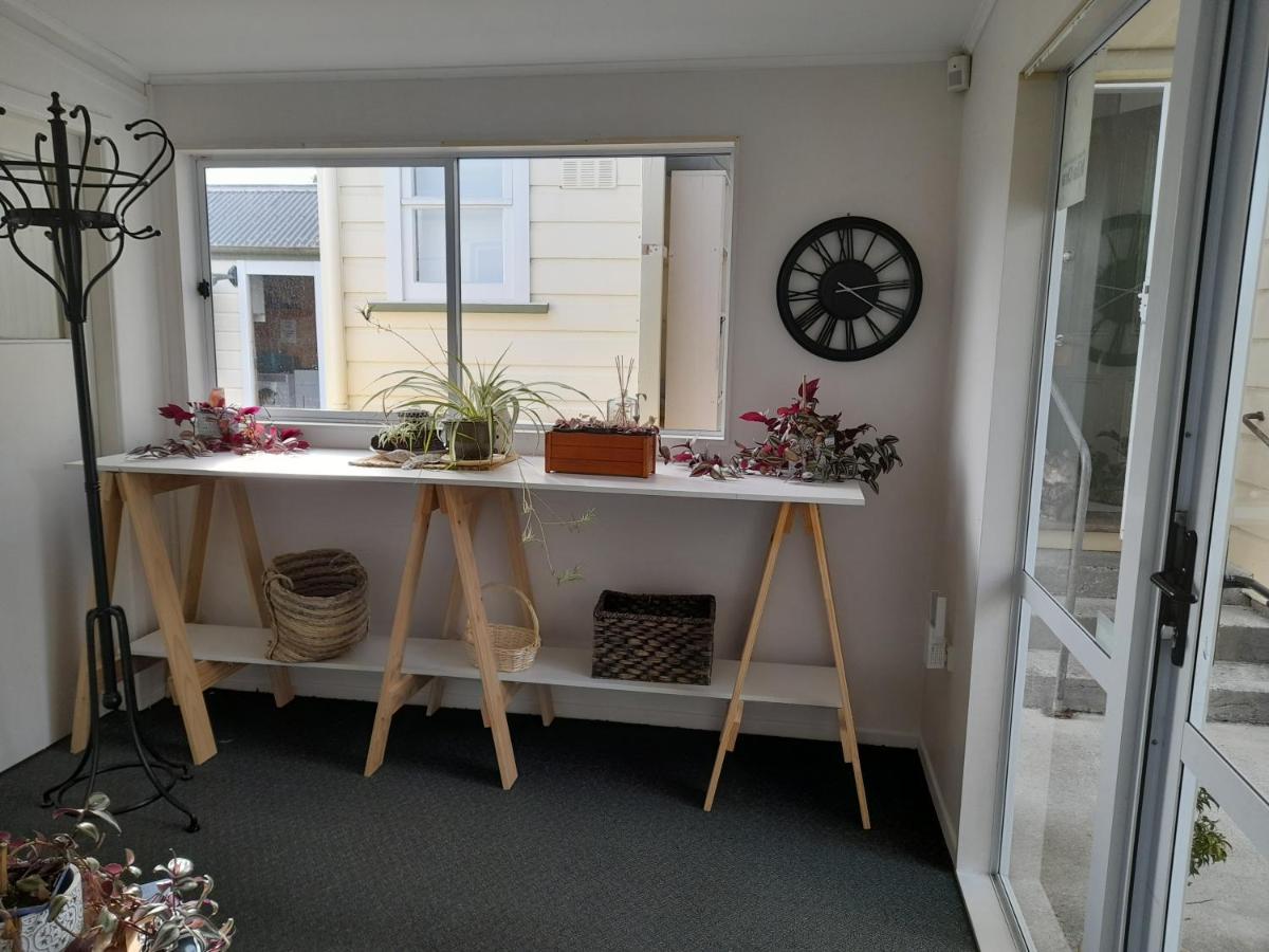Magnolia House Appartement Featherston Buitenkant foto
