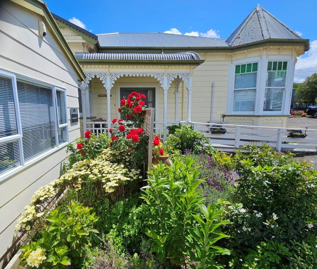 Magnolia House Appartement Featherston Buitenkant foto